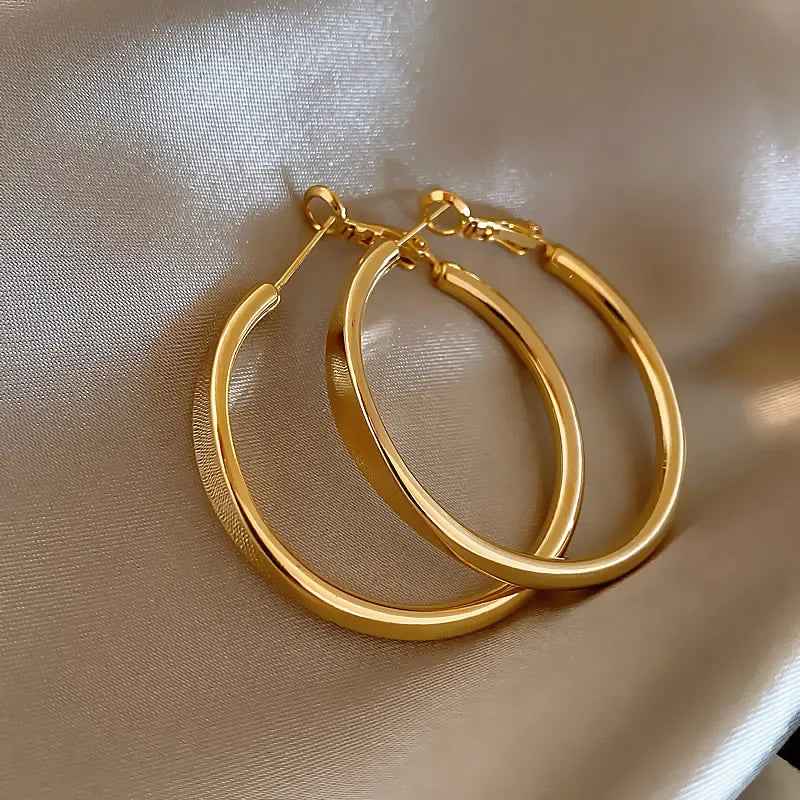 Elegant 18K Gold-Plated Hoop Earrings
